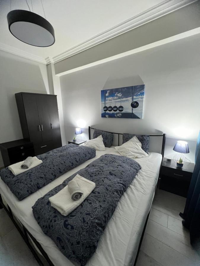 Serres City Center Modern Apartment Exterior foto